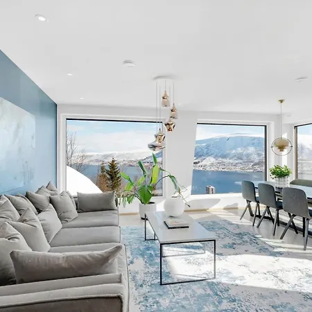 Villa Deluxe By Paramount