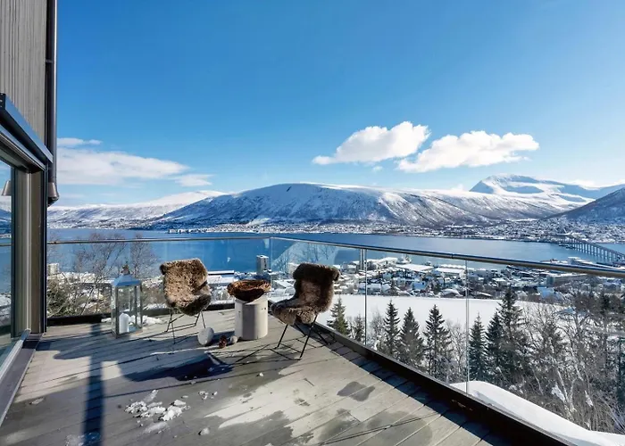 Deluxe By Paramount *