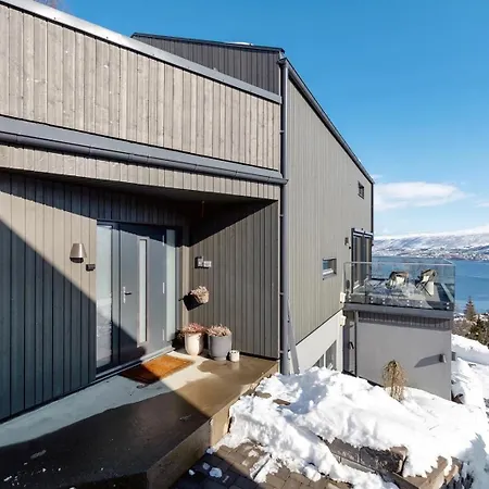 Villa Deluxe By Paramount Tromsø