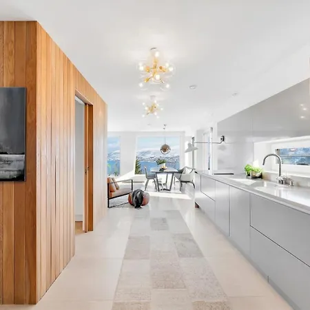 Deluxe By Paramount * Tromsø