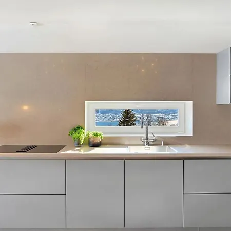 Deluxe By Paramount Villa